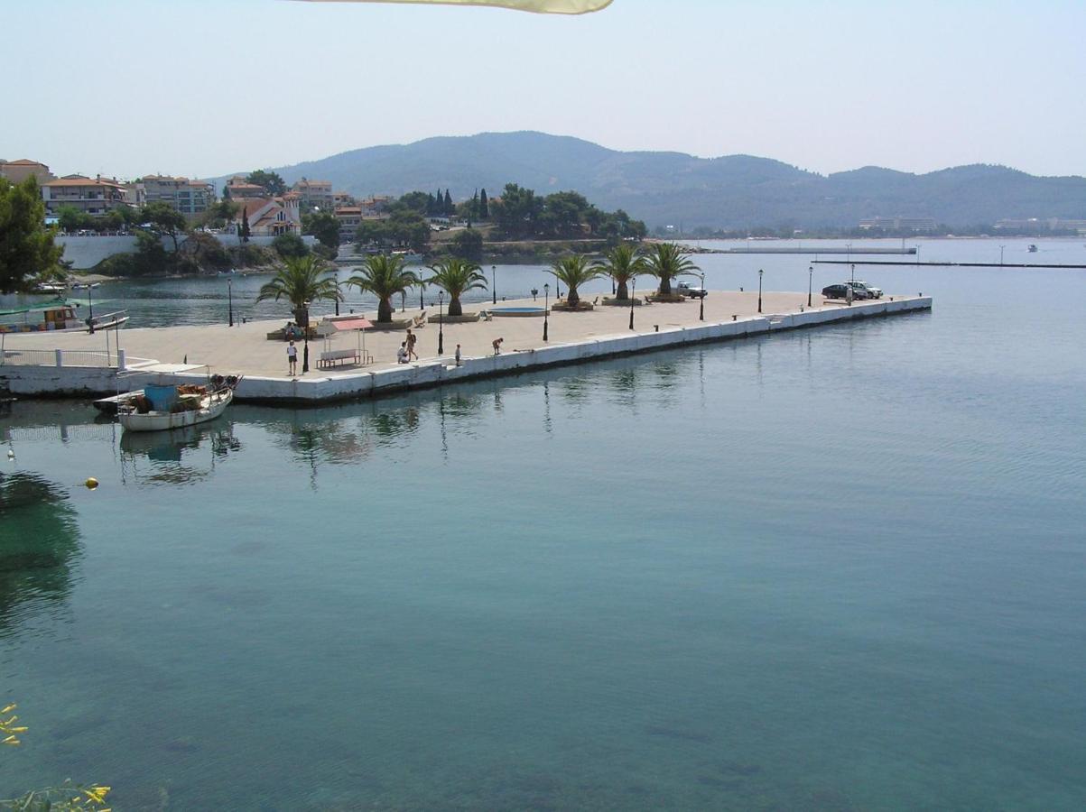 Neos Marmaras Holiday 1 Екстериор снимка